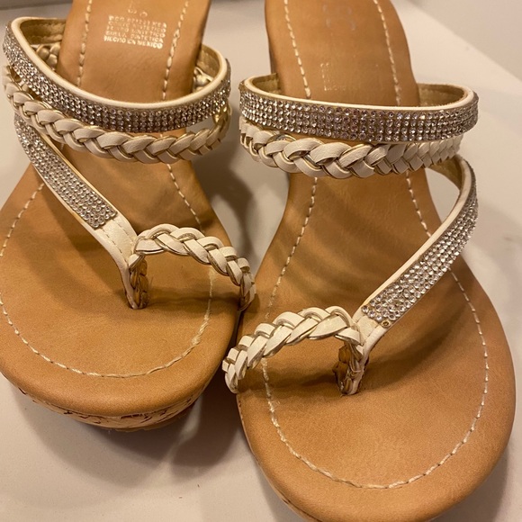 Wedges - Picture 3 of 8